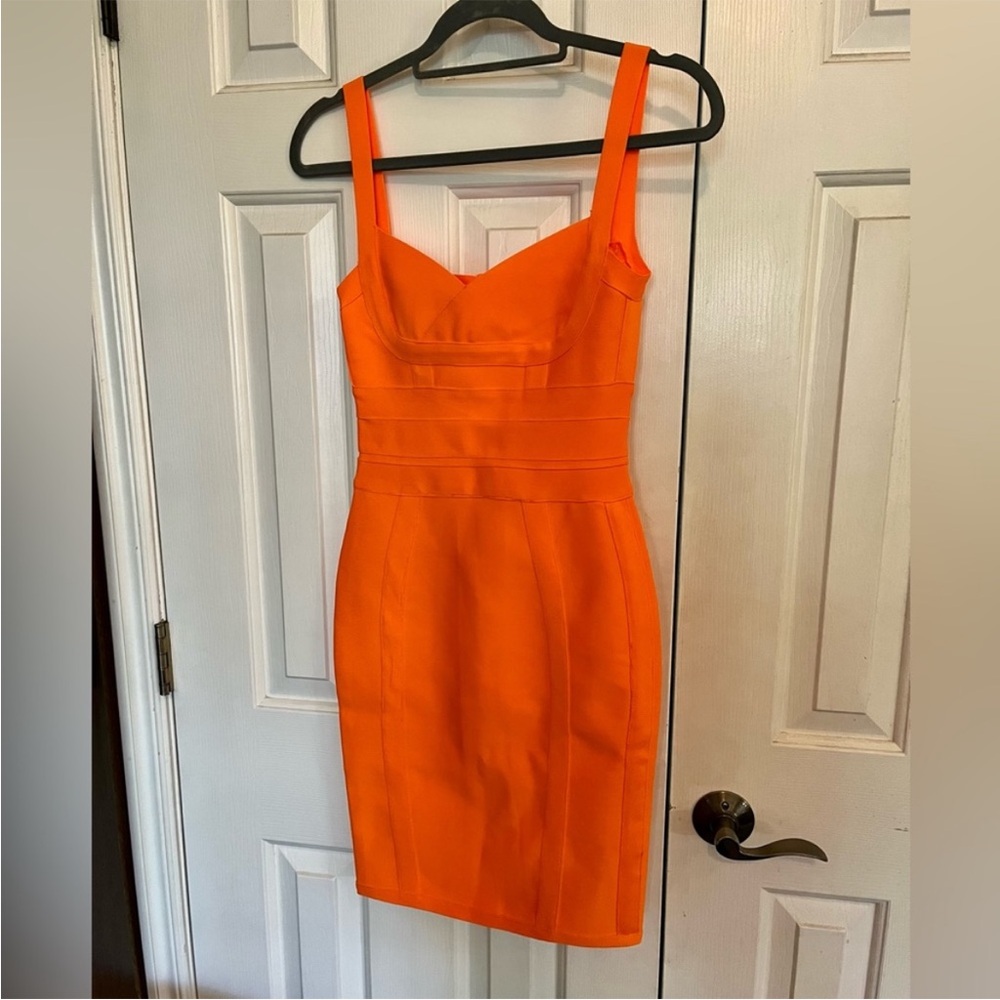 Elegant Orange Sleeveless Dress
